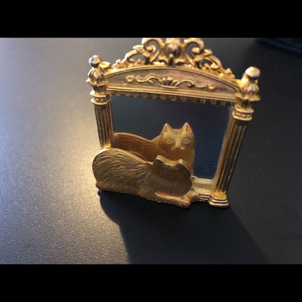 JJ Jonette Cat Looking In Mirror Byzantine Gold Tone Brooch Signed
